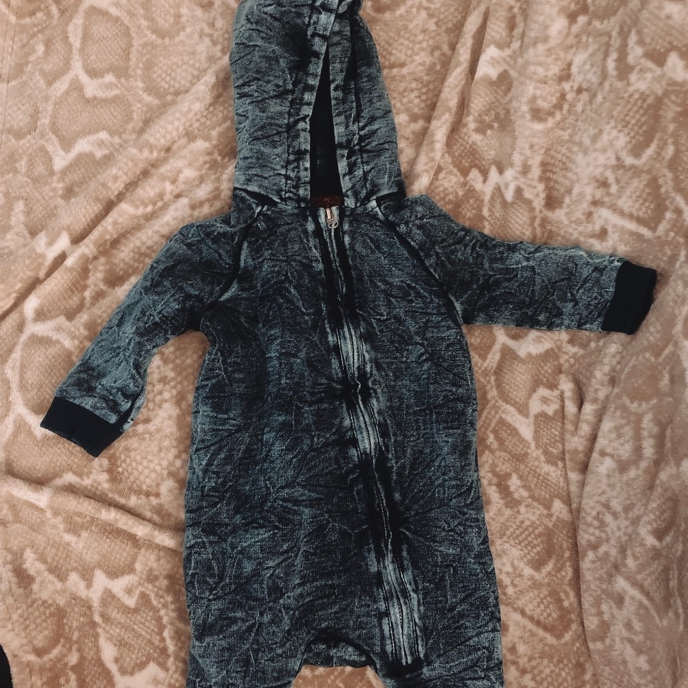 baby hooded onesie